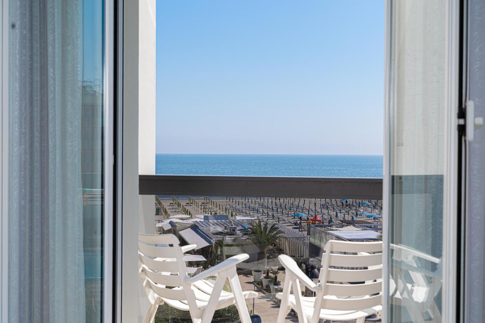 Hotel Oriente Milano Marittima Esterno foto