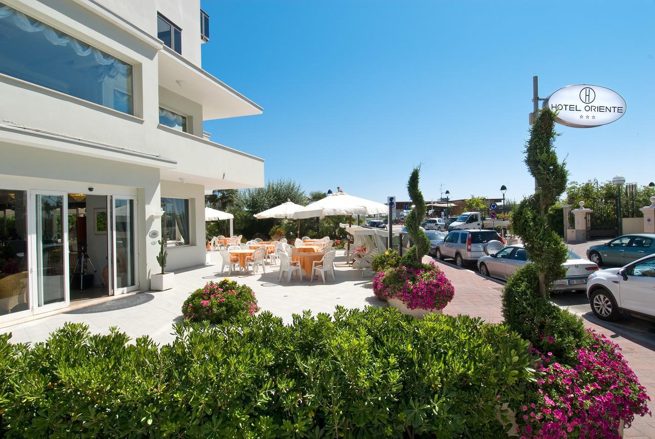 Hotel Oriente Milano Marittima Esterno foto
