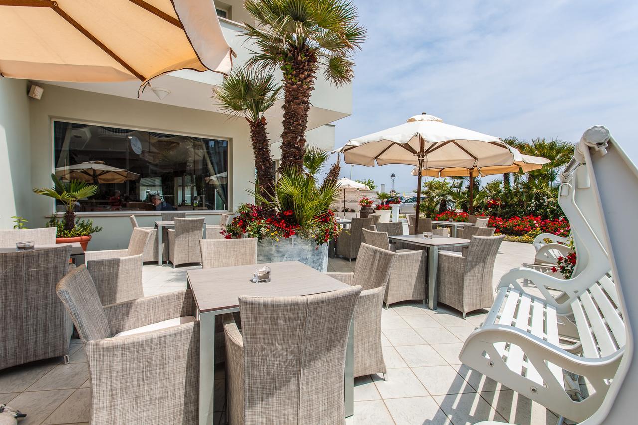 Hotel Oriente Milano Marittima Esterno foto